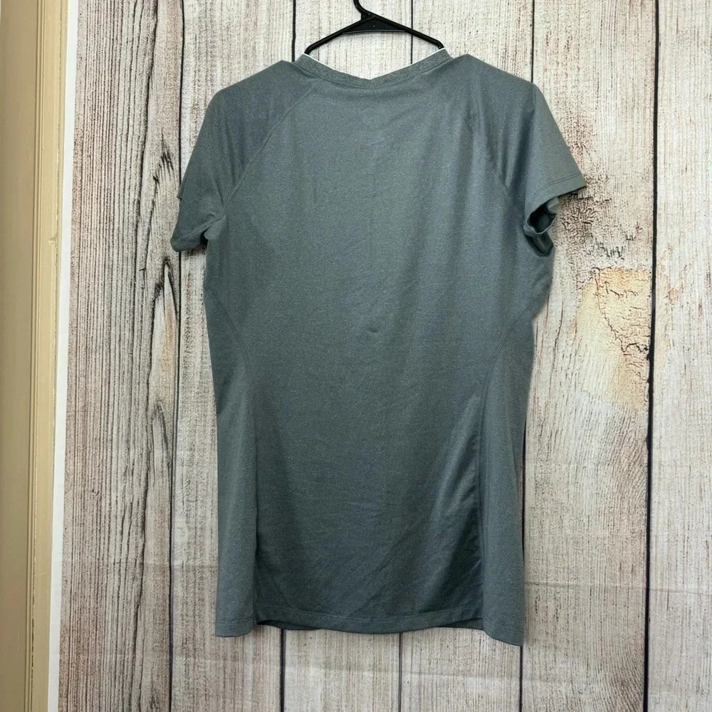Nike Pro Womens athletic Shirt size Large - Picture 5 of 10